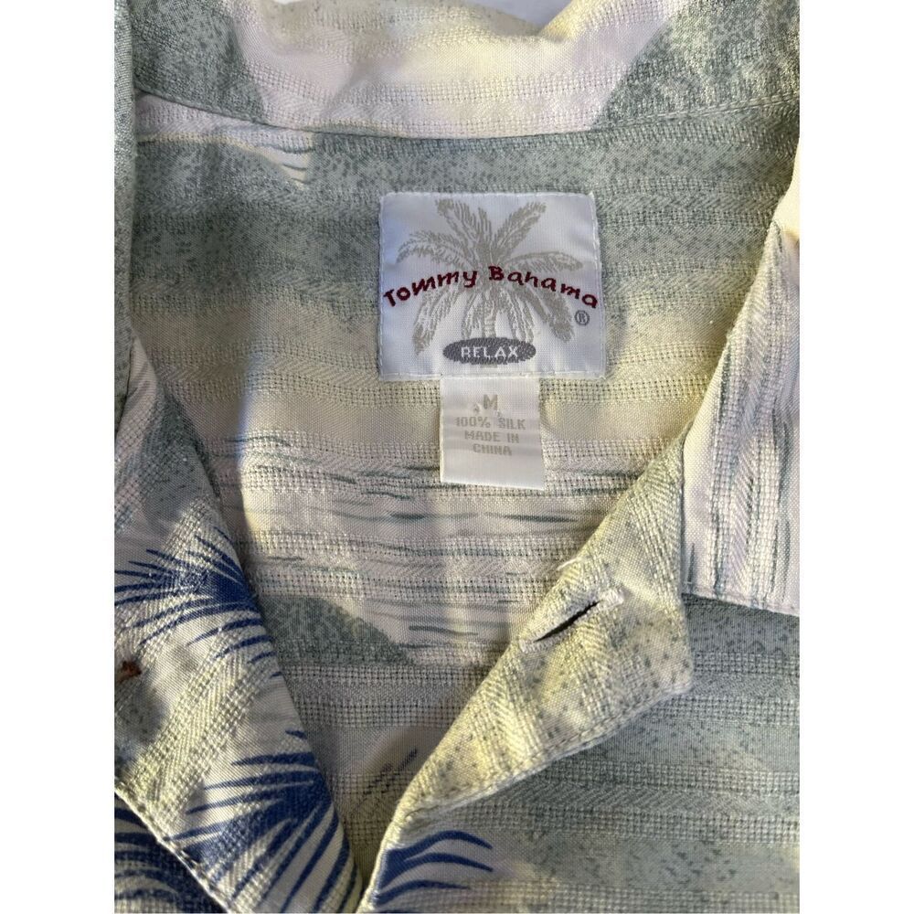 Tommy Bahama Yellow Floral 100% Silk‎ Short Sleeve Hawaiian Dress Shirt, Men's M - Picture 2 of 6